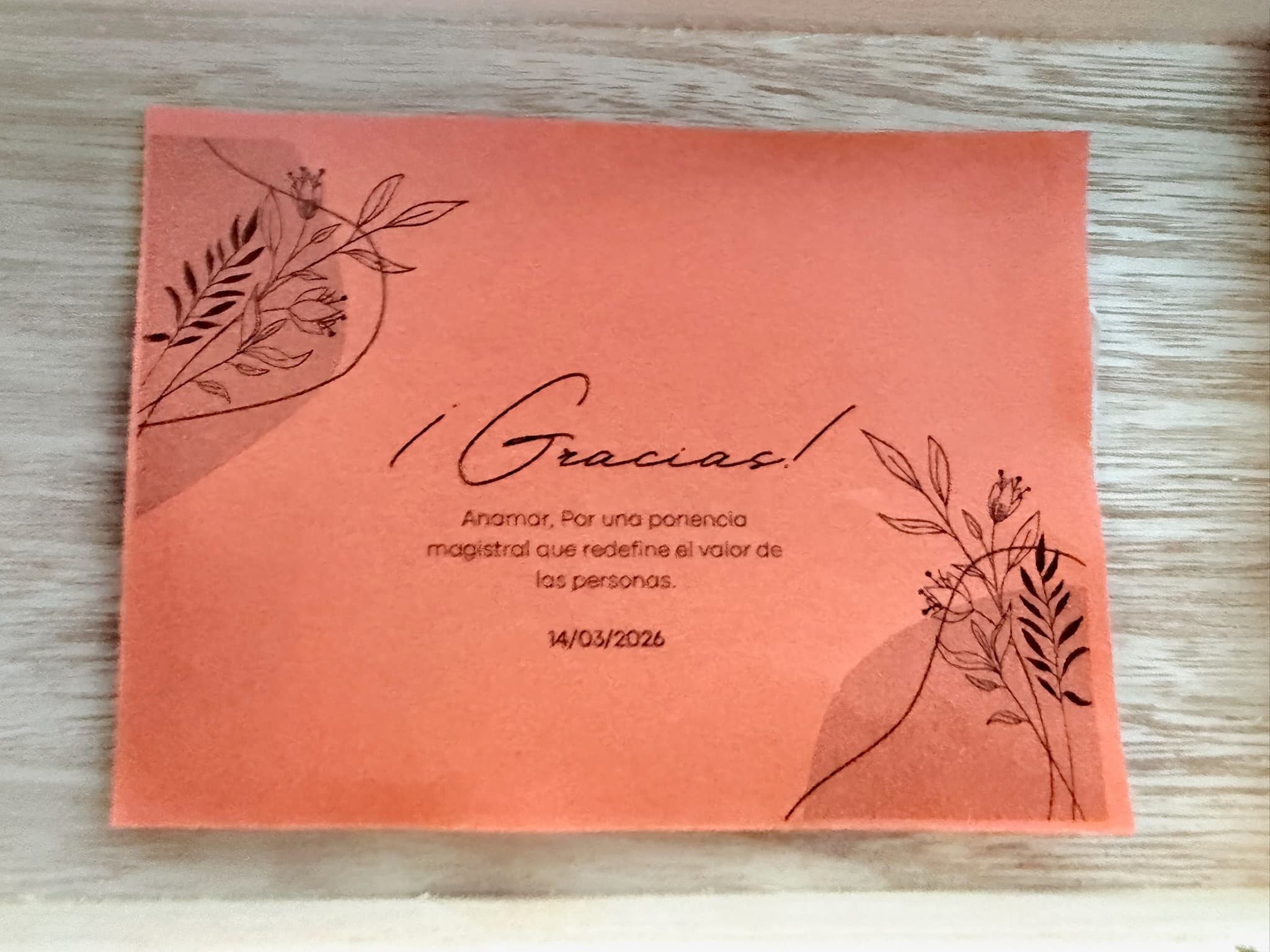 Tarjeta de agradecimiento por ponencia magistral a Anamar Torrealba